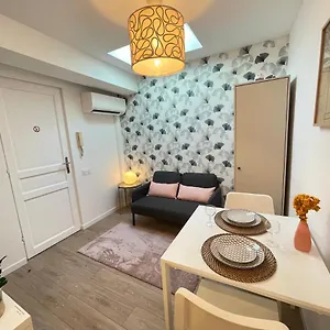 Renting - Fersen - 2 Vieil - Ac - Safranier - Big Terrace Appartement