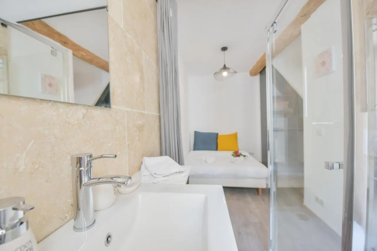 Le Petit Castelet - New Superb Flat In Old Antibes, Ac, Wifi, For 4 Apartment  Antibes