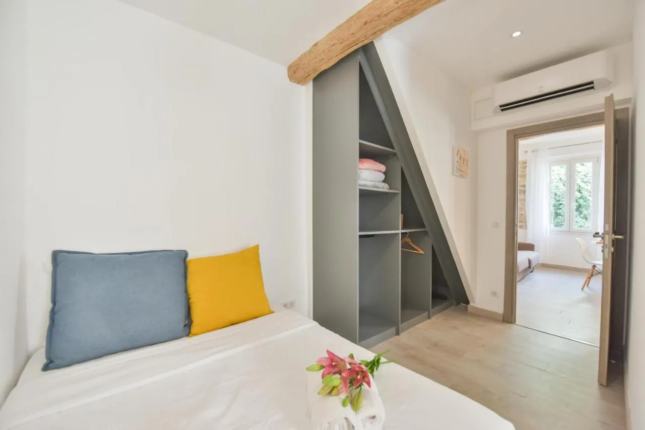 Апартаменты Le Petit Castelet - New Superb Flat In Old Antibes, Ac, Wifi, For 4 0*, Антиб Франция