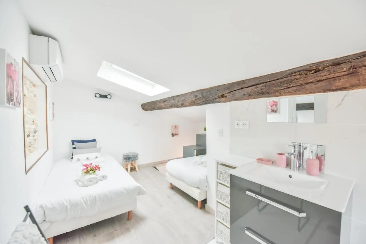 Le Petit Castelet - New Superb Flat In Old Antibes, Ac, Wifi, For 4 Apartment